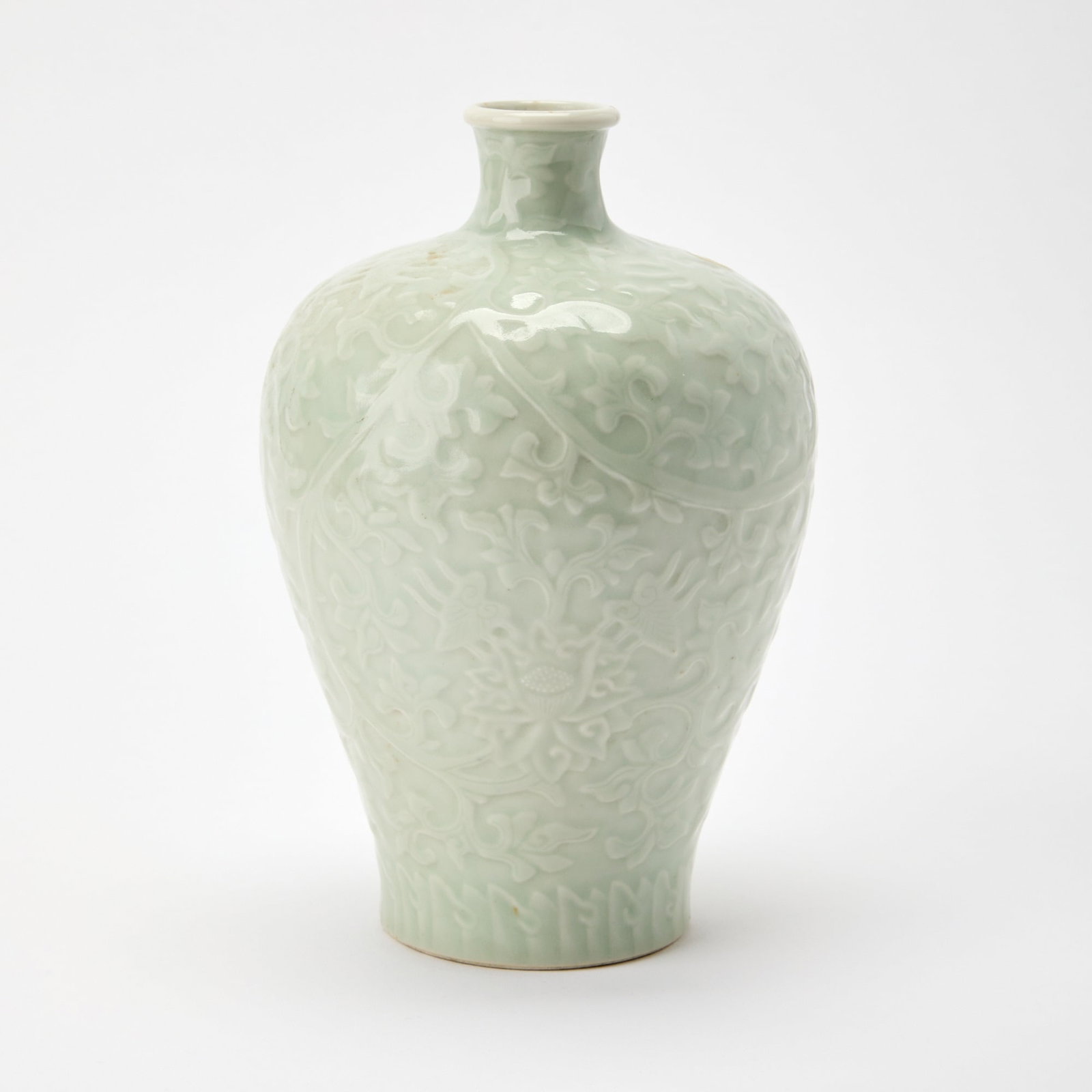 A Chinese Celadon Glazed Porcelain Vase, Meiping Kangxi Mark, 19th century (1 of 5)