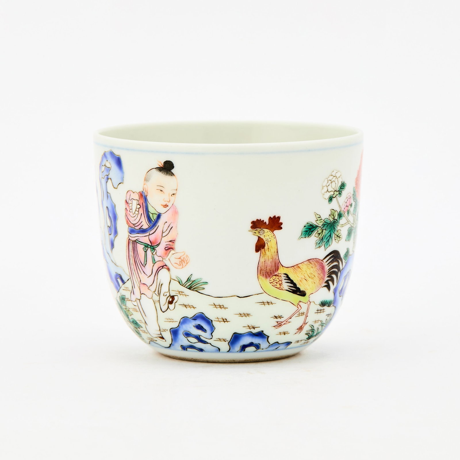 A Chinese Enameled Porcelain Cup Guangxu Mark, Republic Period (1 of 5)