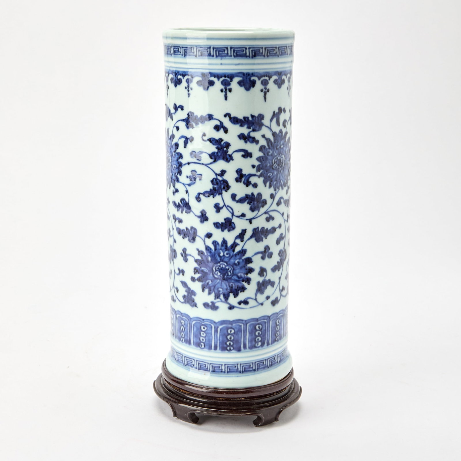 A Chinese Ming-Style Blue and White Cylindrical Vase Qing Dynasty (1 of 4)