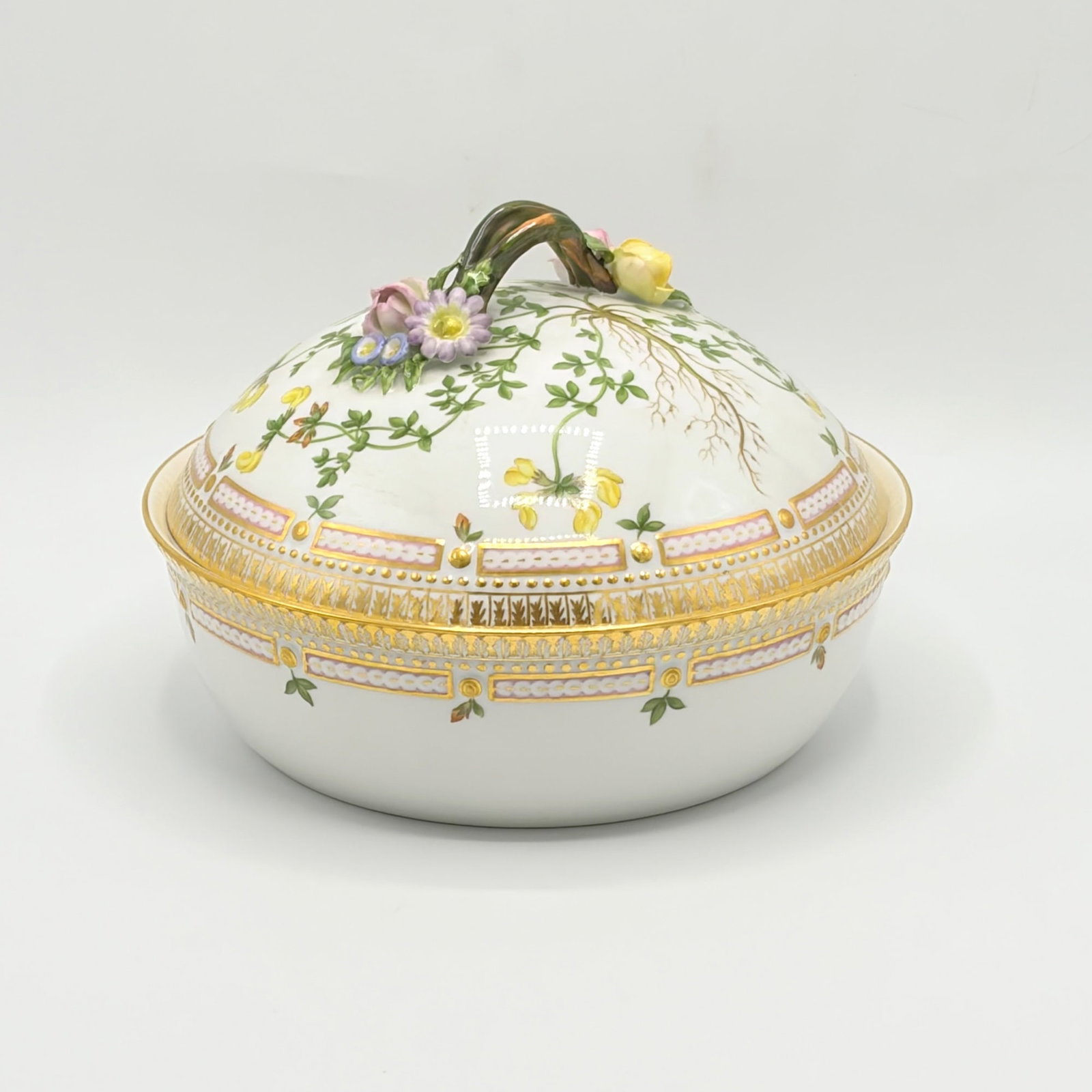 Royal Copenhagen "Flora Danica" Pattern Porcelain Covered Tureen: Height 6 1/2 inches, diameter 9 1/4 inches.