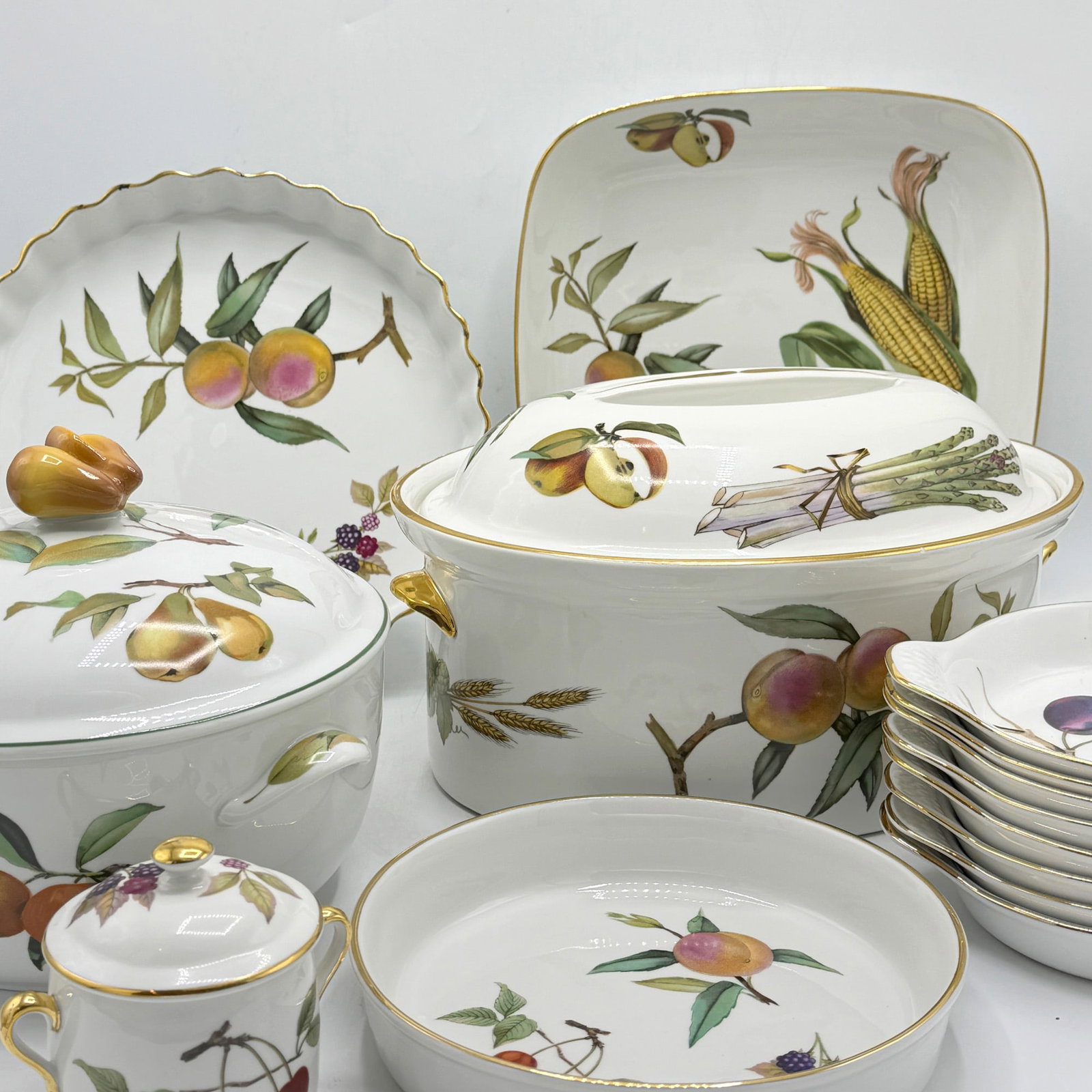 Group of Royal Worcester "Evesham Gold" Porcelain Serving Pieces (1 of 9)
