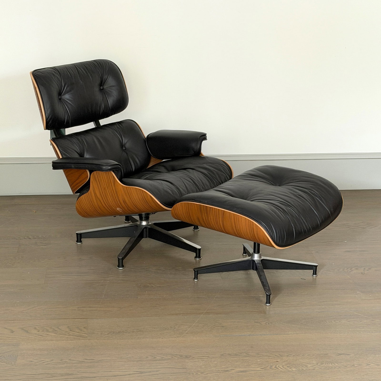 Charles and Ray Eames Leather Upholstered Walnut Lounge Chair #670 and Ottoman #671 (1 of 9)