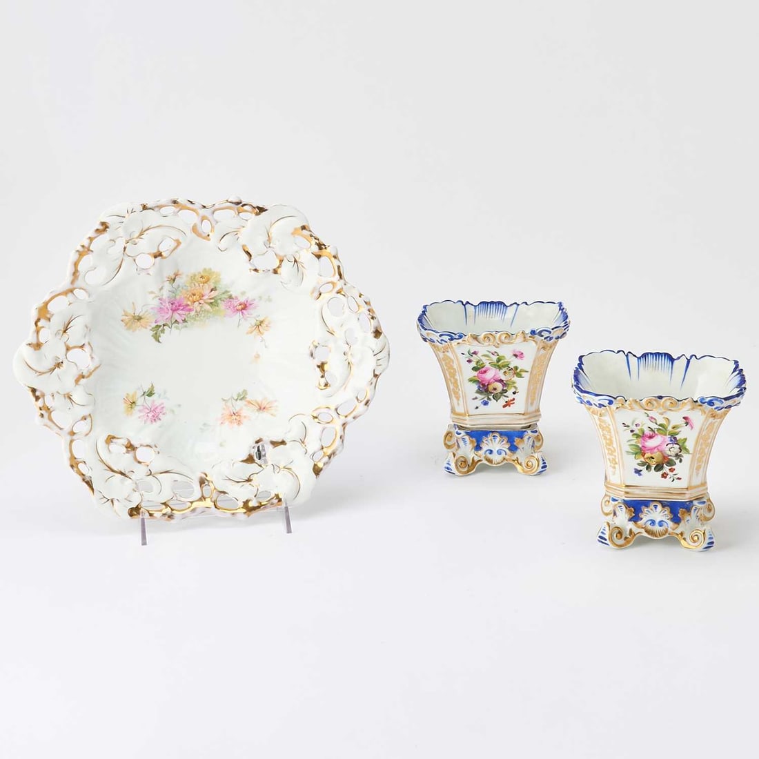 Pair of Paris Porcelain Jardinières on Stands (1 of 3)