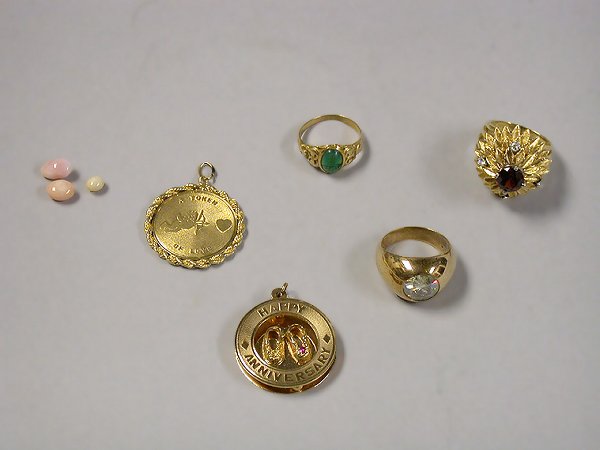 Group of Assorted Yellow Gold Jewelry
