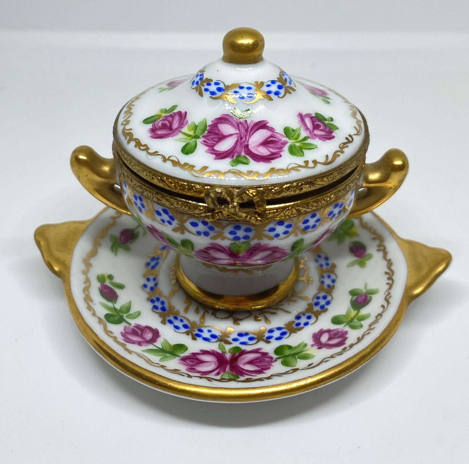 Limoges France Peint Main Tureen & Underplate Trinket: Vintage porcelain tureen trinket box with hinged lid and underplate. Marked: Peint Main, Limoges France and initials.