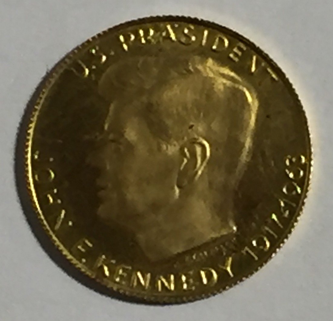 JF Kennedy Statue of Liberty Gold Medal (1 of 2)