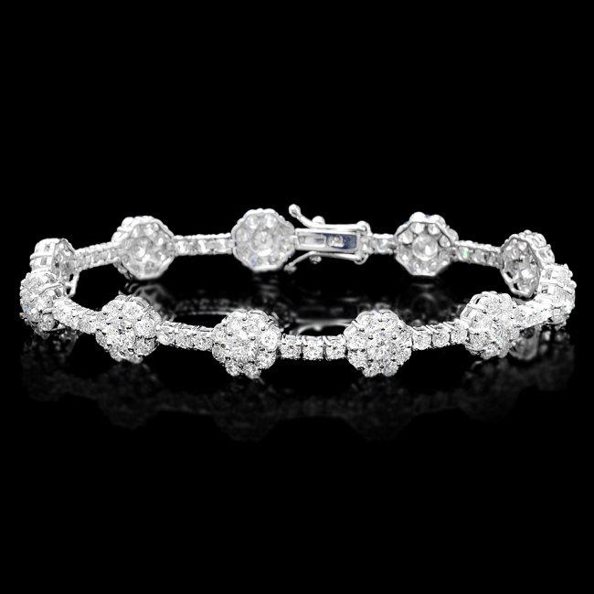 18k White Gold 8.20ct Diamond Bracelet: Retail: $32,800.00 ****** 18k White Gold 8.20ct Diamond Bracelet ****** Metal: 18k Solid White Gold / Size: 7 / Total Item Weight: 13.0 grams / Country Made: United States / / Main Stone: Diamond / Co