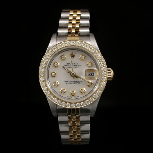 Rolex DateJust Two-Tone 26mm Custom Diamond Bezel: ****** Rolex DateJust Two-Tone 26mm Custom Diamond Bezel Women's ****** One Womens, Rolex DateJust 26mm Custom White â€œMother of Pearl” Diamond Dial Custom Diamond Bezel Women's Wristwatch 