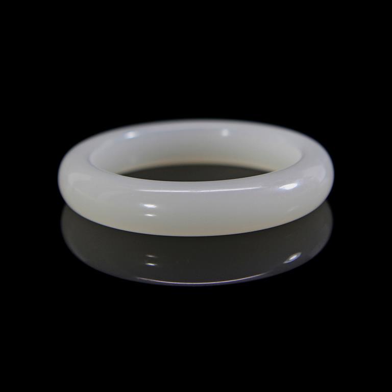 Jadeite Bangle: ****** Jadeite Bangle ****** One Women's, Natural Jadeite Bangle / Main Stone: Natural Jadeite / Shape: Round / Total Carat Weight: 276ct / Weight of item: 55 grams / Color: Soft White / Treatment: Co