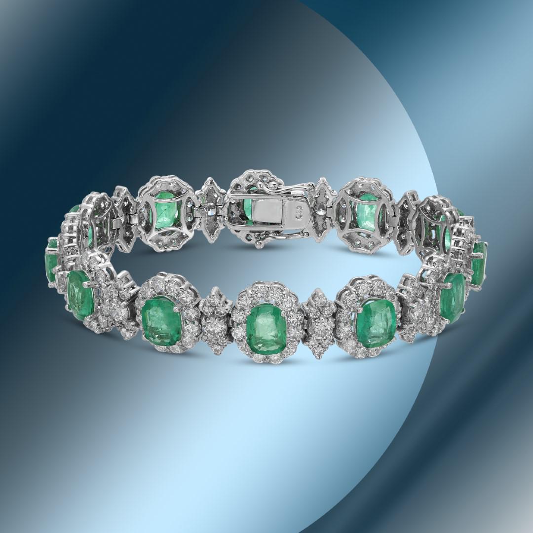 14K Gold 18.70cts Emerald & 12.01cts Diamond Bracelet: Retail: $168,900***** 14K Gold 18.70cts Emerald & 12.01cts Diamond Bracelet****** Metal: 14K White Gold/ Total Wt.: 26.7g/ Country Made USA// Main Stone: Emerald / Carat Total Wt: 18.70cts / Treatment