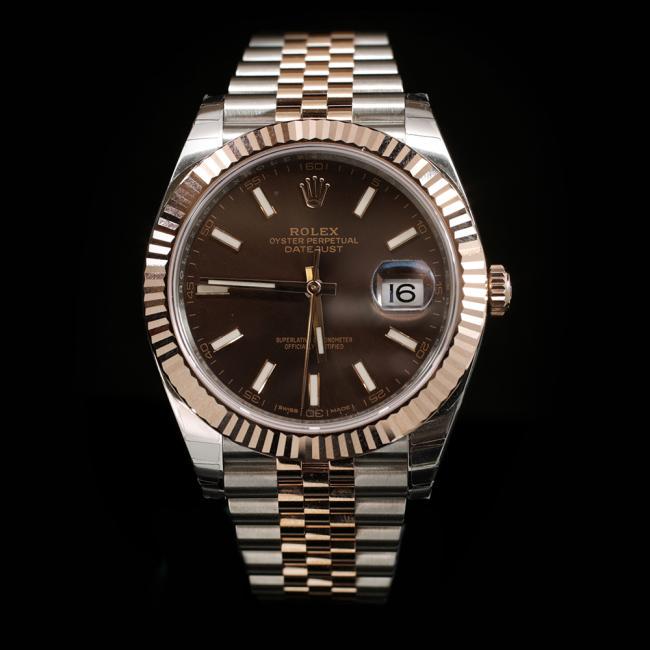 Rolex DateJust Two-Tone 41mm Men's Wristwatch: ****** Rolex DateJust Two-Tone 41mm Rose Gold Men's Wristwatch ****** One Mens, Rolex DateJust 41mm Hidden Clasp Mens Wristwatch Stainless Steel electronically tested and polished / Case: Stainless St