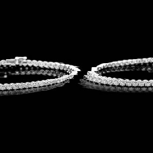 18k White Gold 4.50ct Diamond Bracelet: Retail: $15,900.00 ****** 18k White Gold 4.50ct Diamond Bracelet ****** Metal: 18k Solid White Gold / Size: 7 / Total Item Weight: 9.0 grams / Country Made: United States / / Main Stone: Diamond /