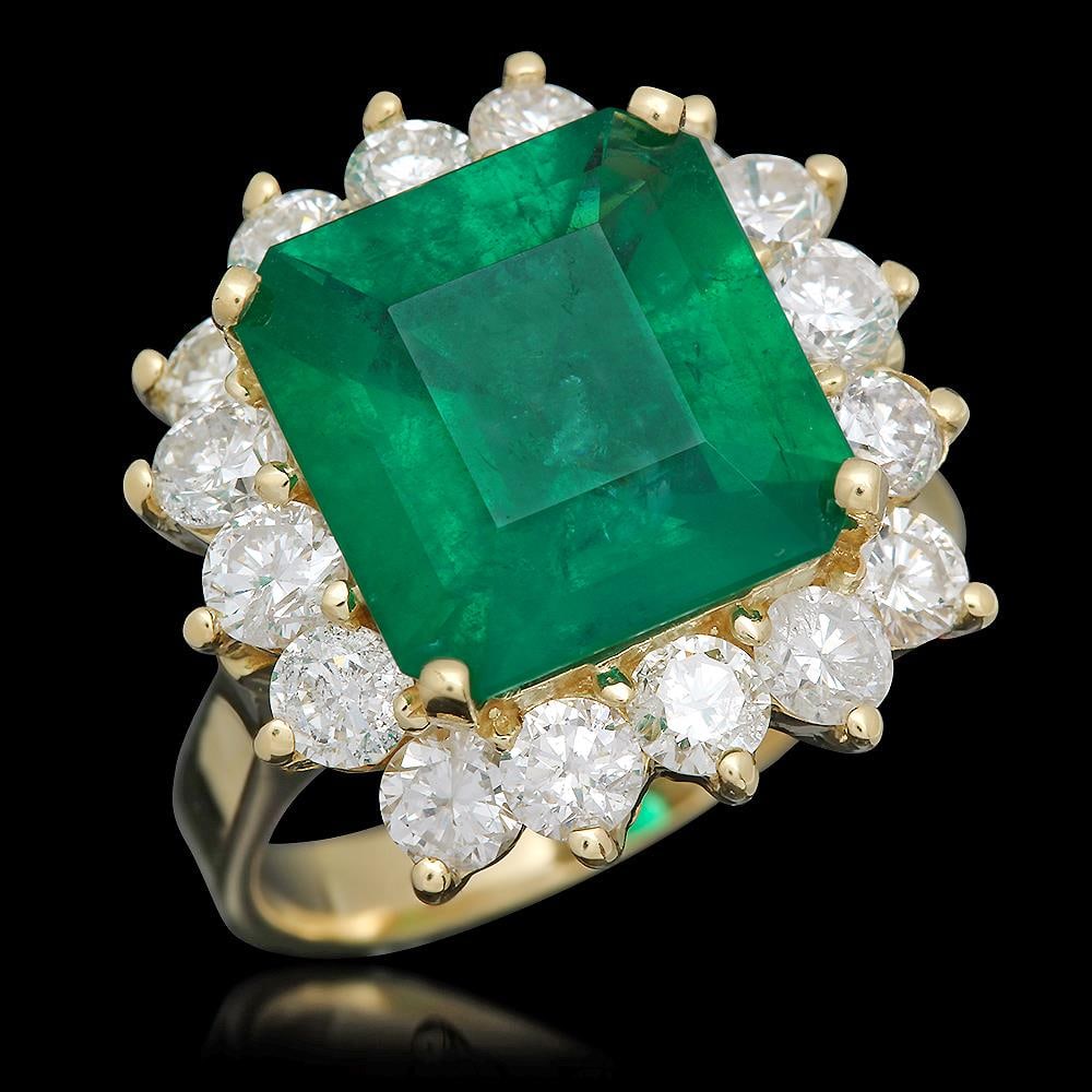 18K Gold 5.07 Emerald 2.20 Diamond Ring: Retail: $23,818.00 ****** 18K Gold 5.07 Emerald 2.20 Diamond Ring ****** Metal: 18K Solid Yellow Gold / Total Item Weight: 8.7 grams / Country Made: United States / / Main Stone: Emerald / Color: Gree