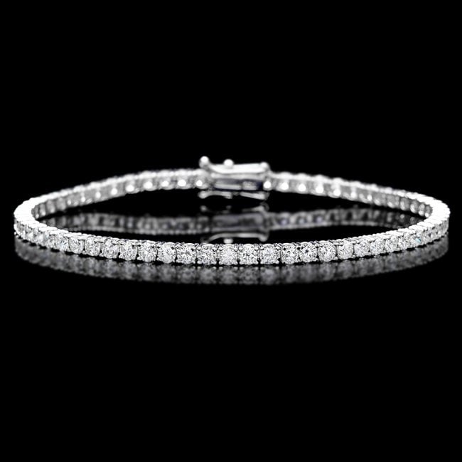 18k White Gold 4.60ct Diamond Bracelet: Retail: $16,000.00 ****** 18k White Gold 4.60ct Diamond Bracelet ****** Metal: 18k Solid White Gold / Size: 7 / Total Item Weight: 7.5 grams / Country Made: United States / / Main Stone: Diamond / Col