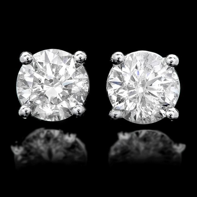 14k White Gold 1.60ct Diamond Earrings: Retail: $6,000.00 ****** 14k White Gold 1.60ct Diamond Earrings ****** Metal: 14k Solid White Gold / Total Item Weight: 1.5 grams / Country Made: United States / / Main Stone: Diamond / Color: White /
