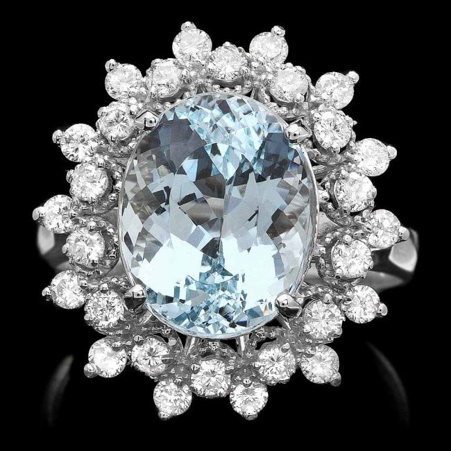 14k Gold 4.92ct Aquamarine 0.79ct Diamond Ring: Retail: $6,500.00 ****** 14k Gold 4.92ct Aquamarine 0.79ct Diamond Ring ****** Metal: 14k Solid White Gold / Total Item Weight: 5.4 grams / Country Made: United States / / Main Stone: Aquamarine / Col