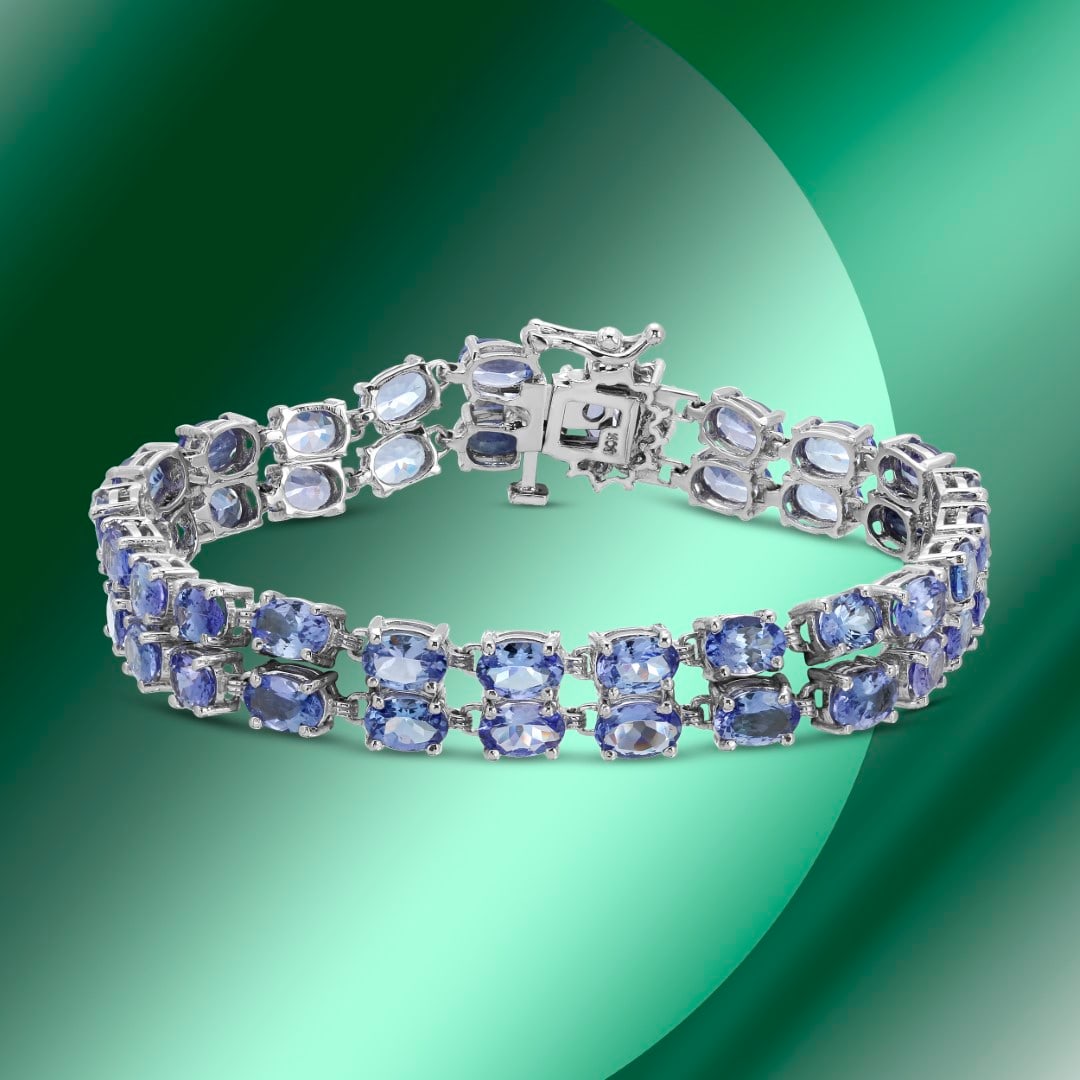14K Gold 22.12cts Tanzanite & 0.40cts Diamond Bracelet: Retail: $18,543***** 14K Gold 22.12cts Tanzanite & 0.40cts Diamond Bracelet****** Metal: 14K White Gold/ Total Wt.: NA / Country Made USA// Main Stone: Tanzanite / Carat Total Wt: 22.12cts / Treatment