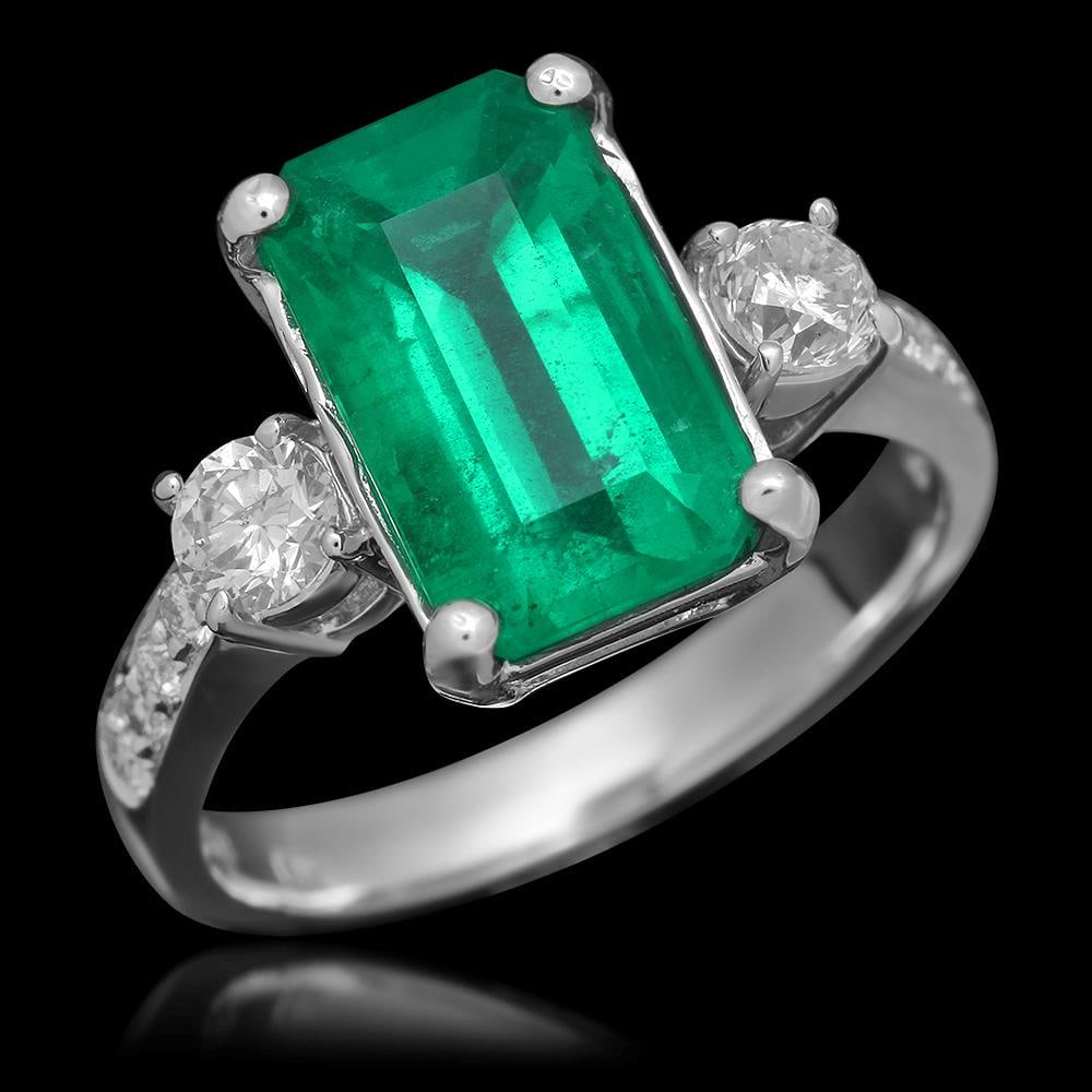 18K Gold 3.68 Emerald .61 Diamond Ring (1 of 5)