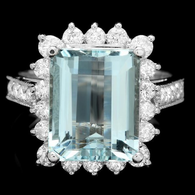 14k Gold 5.00ct Aquamarine 1.15ct Diamond Ring: Retail: $7,300.00 ****** 14k Gold 5.00ct Aquamarine 1.15ct Diamond Ring ****** Metal: 14k Solid White Gold / Size: 6.75 / Total Item Weight: 6.5 grams / / Main Stone: Aquamarine / Color: Aqua / Carat