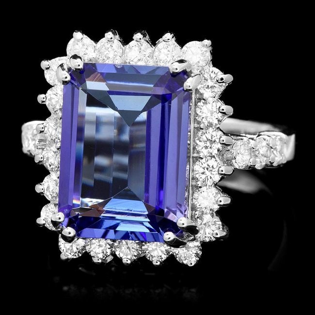18k Gold 6.50ct Tanzanite 1.15ct Diamond Ring: Retail: $18,400.00 ****** 18k Gold 6.50ct Tanzanite 1.15ct Diamond Ring ****** Metal: 18k Solid White Gold / Size: 7 / Total Item Weight: 8.0 grams / Country Made: United States / / Main Stone: Tanzan