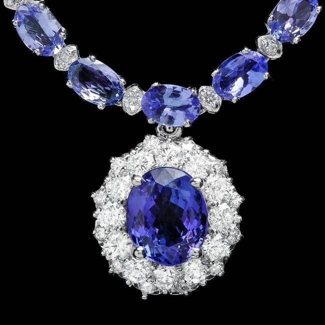14k Gold 25.5ct Tanzanite 3.00ct Diamond Necklace: Retail: $34,700.00 ****** 14k Gold 25.5ct Tanzanite 3.00ct Diamond Necklace ****** Metal: 14k Solid White Gold / Size: 17 / Total Item Weight: 26.5 grams / Country Made: United States / / Main Stone: