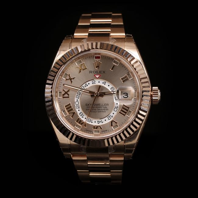 Rolex SkyDweller 42mm Mens Wristwatch: ****** Rolex SkyDweller 42mm Mens Wristwatch ****** One Mens, Rolex SkyDweller 42mm Everest Dial Mens Wristwatch electronically tested and polished / Case: 18k Rose Gold, 42mm / Dial: Everose / Bezel: