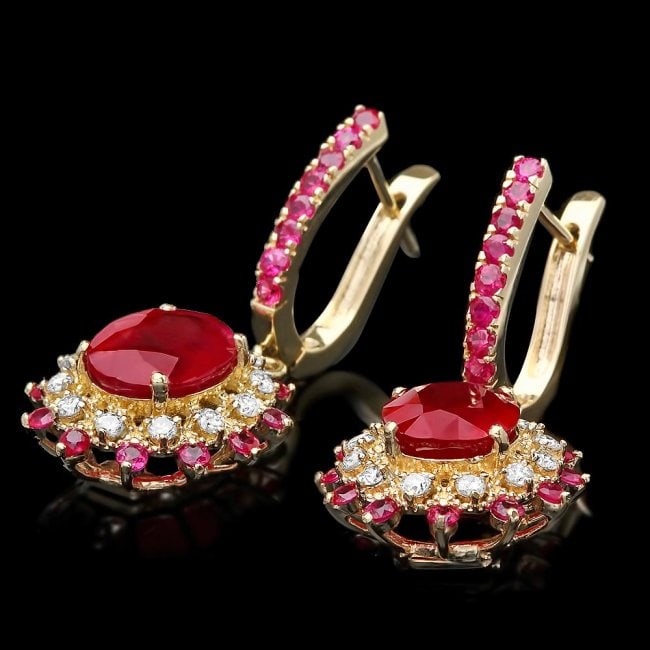 14k Gold 8.55ct Ruby 0.60ct Diamond Earrings: Retail: $7,800.00 ****** 14k Gold 8.55ct Ruby 0.60ct Diamond Earrings ****** Metal: 14k Solid Yellow Gold / Total Item Weight: 8.0 grams / Country Made: United States / / Main Stone: Ruby / Color: Red