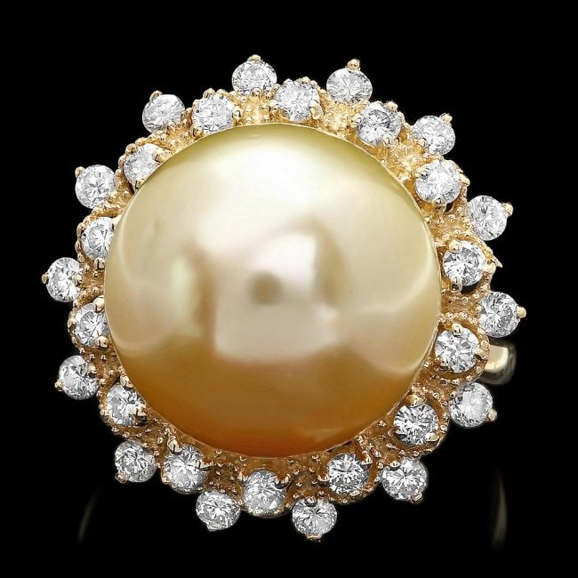 14k Gold 14 X 14mm Pearl 0.90ct Diamond Ring: Retail: $9,800.00 ****** 14k Gold 14 X 14mm Pearl 0.90ct Diamond Ring ****** Metal: 14k Solid Yellow Gold / Size: 7.75 / Total Item Weight: 9.8 grams / Country Made: United States / / Main Stone: Pear