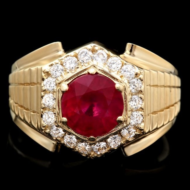 14k Gold 2.50ct Ruby 0.65ct Diamond Ring: Retail: $7,350.00 ******* 14k Gold 2.50ct Ruby 0.65ct Diamond Ring ****** Metal: 14k Solid Yellow Gold / Size: 11 / Total Item Weight: 8.0 grams / Country Made: USA / / Main Stone: Ruby / Color: Red /