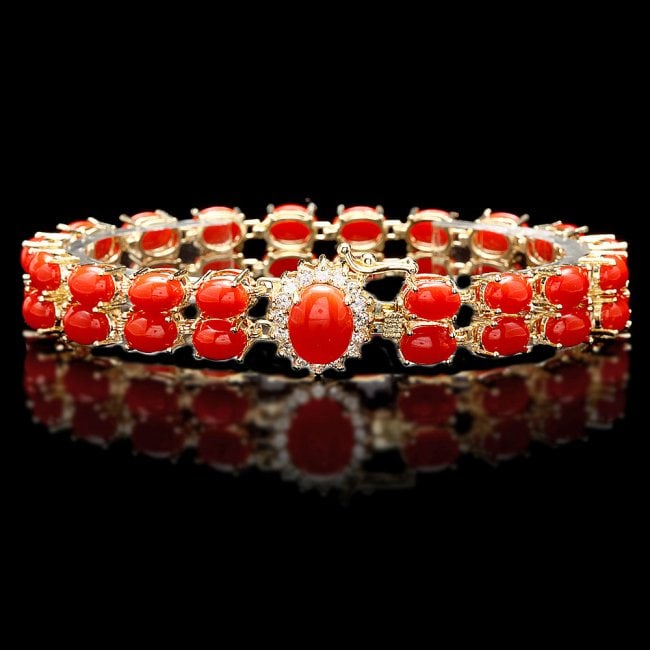 14k Gold 27ct Coral 0.70ct Diamond Bracelet: Retail: $18,600.00 ****** 14k Gold 27ct Coral 0.70ct Diamond Bracelet ****** Metal: 14k Solid Yellow Gold / Size: 7.5 / Total Item Weight: 23.0 grams / Country Made: United States / / Main Stone: Cora