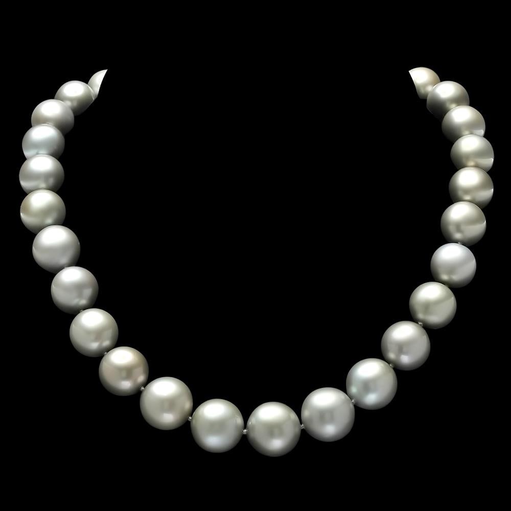 18K Gold Pearl 0.60ct Diamond Necklace (1 of 4)