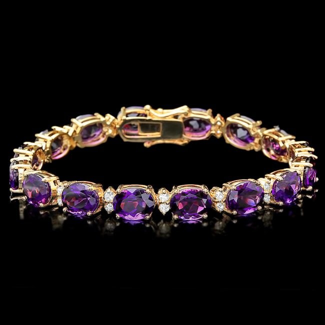 14k Gold 29.00ct Amethyst 1.30ct Diamond Bracelet: Retail: $12,200.00 ****** 14k Gold 29.00ct Amethyst 1.30ct Diamond Bracelet ****** Metal: 14k Solid Yellow Gold / Size: 7.5 / Total Item Weight: 19.5 grams / Country Made: United States / / Main