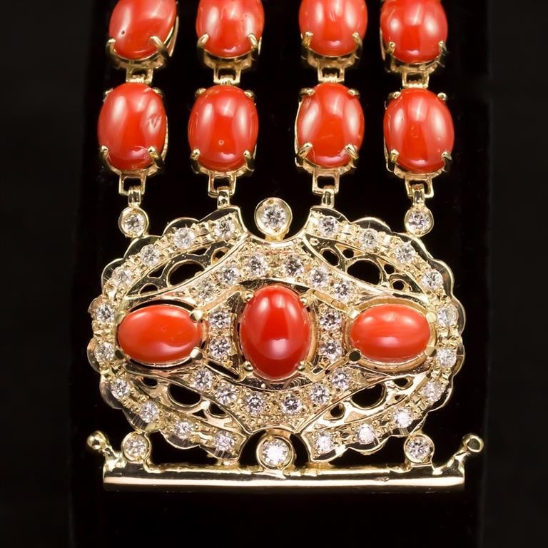 14K Gold 58.82ct Coral 1.21ct Diamond Bracelet: Retail: $32,380.00 ******14K Gold Coral & Diamond Bracelet****** Metal: 14k Solid Gold / Total Item Weight:46.2 grams / Country Made: United States / / Main Stone: Calcareous Coral / Color: Reddish