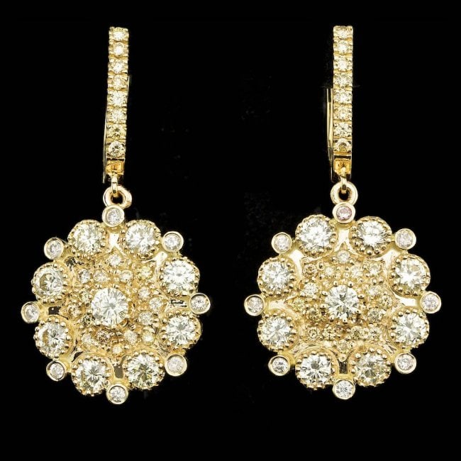 14k Yellow Gold 5.00ct Diamond Earrings: Retail: $38,900.00 ****** 14k Yellow Gold 5.00ct Diamond Earrings ****** Metal: 14k Solid Yellow Gold / Total Item Weight: 13.7 grams / Country Made: United States / / Main Stone: Diamond / Color: