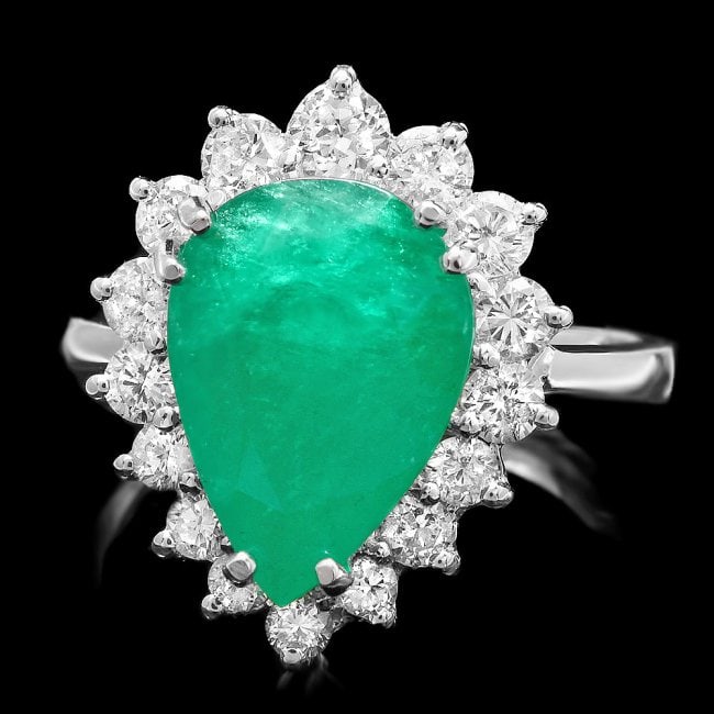14k White Gold 4.40ct Emerald 1.00ct Diamond Ring: Retail: $16,450.00 ****** 14k White Gold 4.40ct Emerald 1.00ct Diamond Ring ****** Metal: 14k Solid White Gold / Total Item Weight: 5.8 grams / Country Made: United States / / Main Stone: Emerald / Co