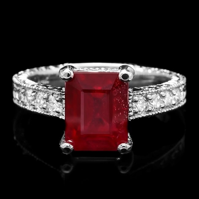 14k White Gold 4.17ct Ruby 0.35ct Diamond Ring: Retail: $3,700.00 ****** 14k White Gold 4.17ct Ruby 0.35ct Diamond Ring ****** Metal: 14k Solid White Gold / Size: 7 / Total Item Weight: 5.8 grams / Country Made: United States / / Main Stone: Ruby /