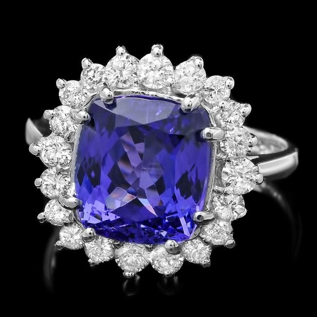 14k Gold 5.00ct Tanzanite 0.85ct Diamond Ring: Retail: $11,800.00 ****** 14k Gold 5.00ct Tanzanite 0.85ct Diamond Ring ****** Metal: 14k Solid White Gold / Size: 7.25 / Total Item Weight: 5.5 grams / Country Made: United States / / Main Stone: Tan