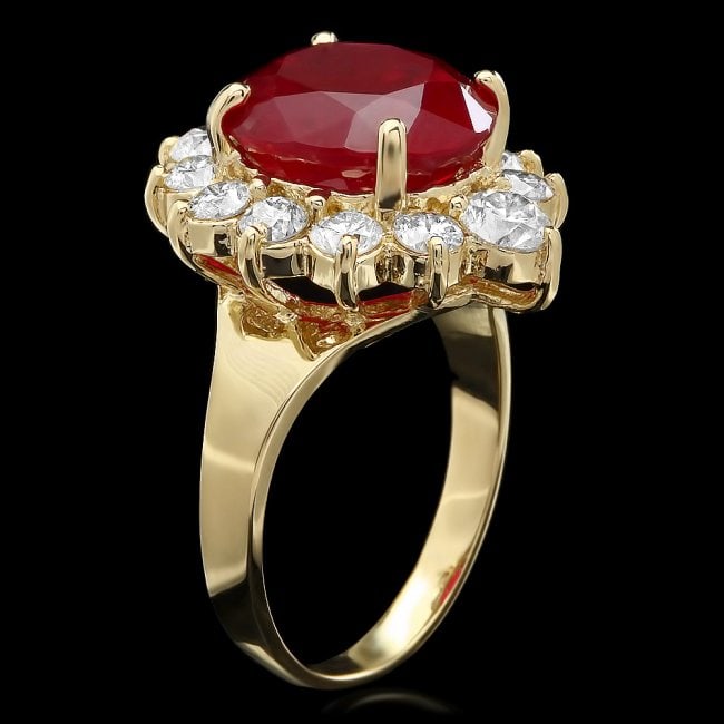14k Yellow Gold 7.00ct Ruby 1.50ct Diamond Ring: Retail: $8,300.00 ****** 14k Yellow Gold 7.00ct Ruby 1.50ct Diamond Ring ****** Metal: 14k Solid Yellow Gold / Size: 7 / Total Item Weight: 6.7 grams / Country Made: United States / / Main Stone: Ruby