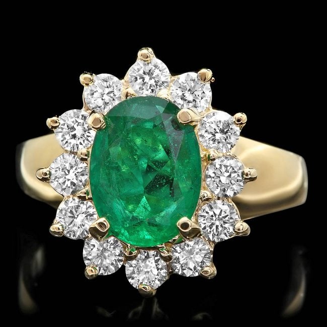 14k Gold 1.65ct Emerald 0.90ct Diamond Ring: Retail: $12,750.00 ****** 14k Gold 1.65ct Emerald 0.90ct Diamond Ring ****** Metal: 14k Solid Yellow Gold / Size: 7.25 / Total Item Weight: 5.5 grams / Country Made: United States / / Main Stone: Emer