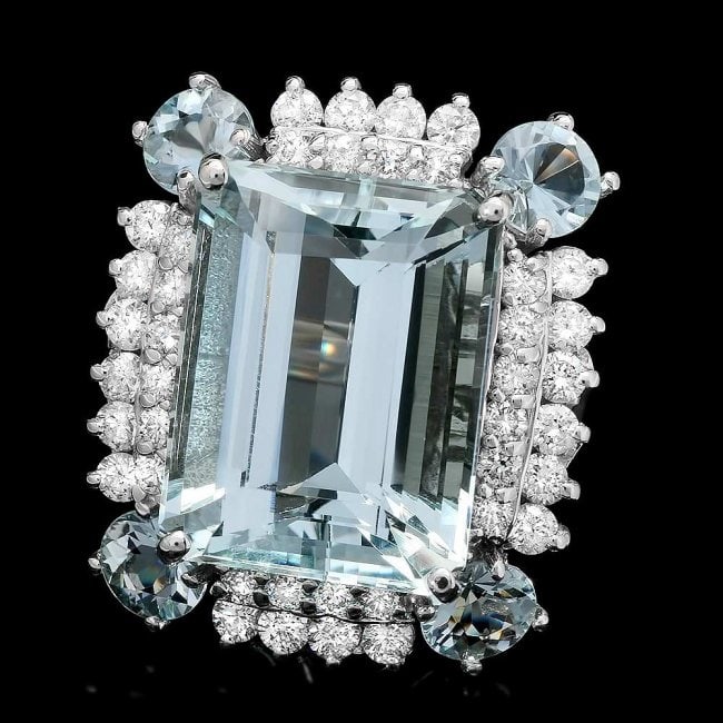 14k Gold 15.8ct Aquamarine 1.50ct Diamond Ring: Retail: $12,600.00 ****** 14k Gold 15.8ct Aquamarine 1.50ct Diamond Ring ****** Metal: 14k Solid White Gold / Total Item Weight: 13 grams / Country Made: United States / / Main Stone: Aquamarine / Col