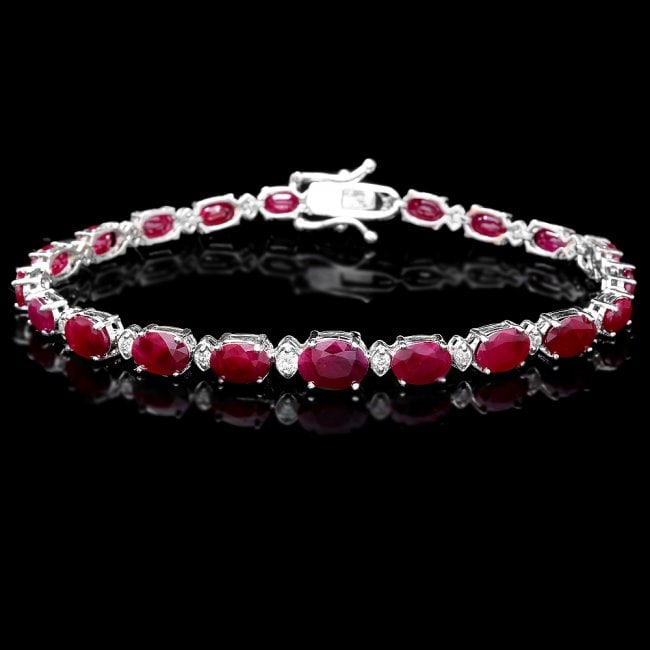 14k Gold 16.00ct Ruby 0.70ct Diamond Bracelet: Retail: $16,850.00 ****** 14k Gold 16.00ct Ruby 0.70ct Diamond Bracelet ****** Metal: 14k Solid White Gold / Size: 7.5 / Total Item Weight: 11.0 grams / Country Made: United States / / Main Stone: Rub