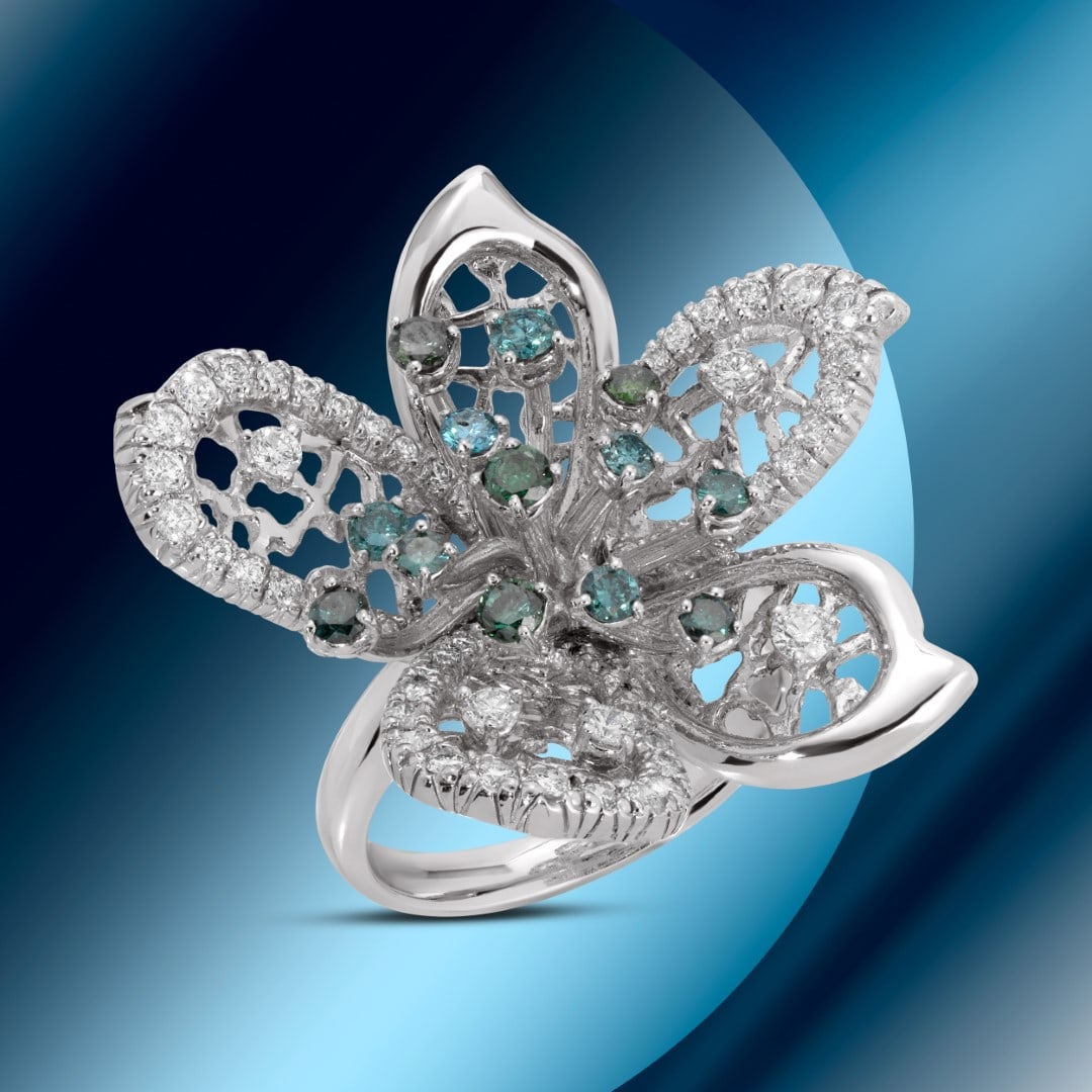 14K Gold 1.56cts Diamond Ring: Retail: $13,590*****14K Gold Diamond Ring*****Metal: 14K White Gold/ Total Wt.:11.5g / Country Made US// Main Stone: Natural Diamond / Carat Total Wt.: 0.68cts / Treatment: Color Enhanced / Color: Non