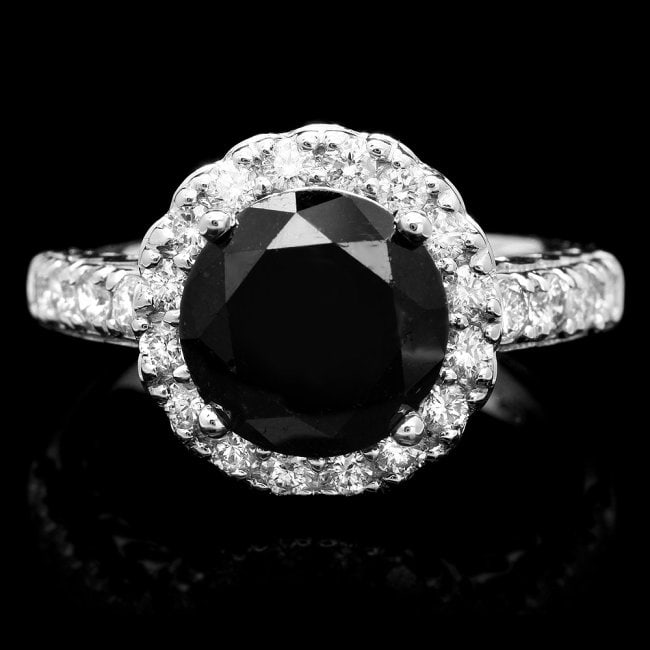 14k White Gold 4.35ct Diamond Ring: Retail: $8,400.00 ****** 14k White Gold 4.35ct Diamond Ring ****** Metal: 14k Solid White Gold / Size: 6.25 / Total Item Weight: 5.5 grams / Country Made: United States / / Main Stone: Diamond / Color