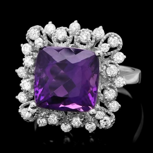 14k Gold 4.70ct Amethyst 0.65ct Diamond Ring: Retail: $4,700.00 ****** 14k Gold 4.70ct Amethyst 0.65ct Diamond Ring ****** Metal: 14k Solid White Gold / Size: 7 / Total Item Weight: 5 grams / Country Made: United States / / Main Stone: Amethyst /