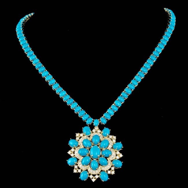 14k 64.00ct Turquoise 3.00ct Diamond Necklace: Retail: $38,500.00 ****** 14k 64.00ct Turquoise 3.00ct Diamond Necklace ****** Metal: 14k Solid Yellow Gold / Size: 18 / Total Item Weight: 55.0 grams / / Main Stone: Turquoise / Color: Blue / Carat T