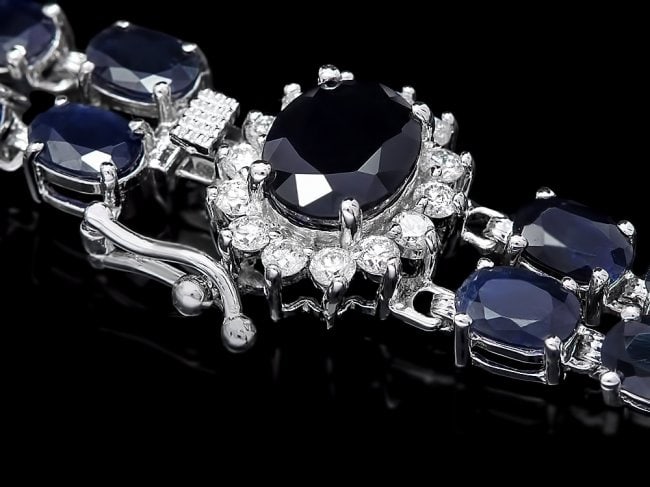 14k Gold 30ct Sapphire 0.60ct Diamond Bracelet: Retail: $14,500.00 ****** 14k Gold 30ct Sapphire 0.60ct Diamond Bracelet ****** Metal: 14k Solid White Gold / Size: 7.5 / Total Item Weight: 20.5 grams / Country Made: United States / / Main Stone: Sa