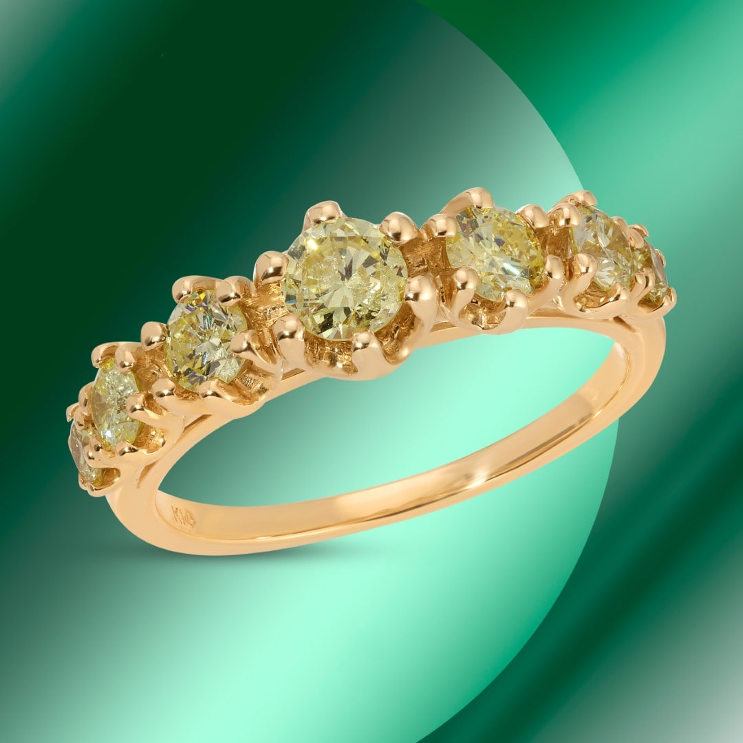 14k Gold 1.09ctc Diamond Ring: Retail: $5,665*****14K Gold Diamond Ring*****Metal: 14K Yellow Gold/ Total Wt.:4.0g / Country Made US// Main Stone: Natural Diamond / Carat Total Wt.: 1.09cts / Treatment: none/ Color: None / Cut: Ver