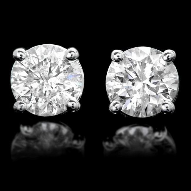 14k White Gold 1.50ct Diamond Earrings: Retail: $5,600.00 ****** 14k White Gold 1.50ct Diamond Earrings ****** Metal: 14k Solid White Gold / Total Item Weight: 1.5 grams / Country Made: United States / / Main Stone: Diamond / Color: White /