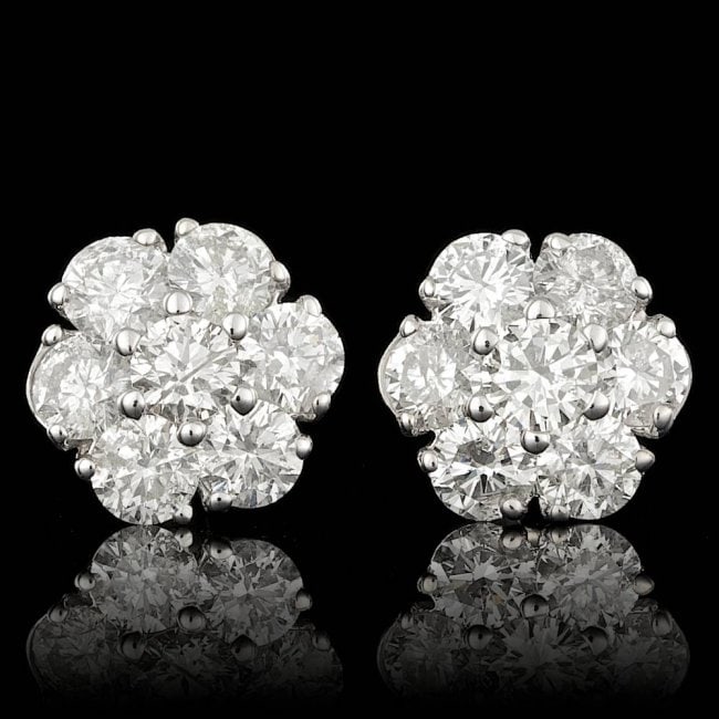 14k White Gold 2.35ct Diamond Earrings: Retail: $13,400.00 ****** 14k White Gold 2.35ct Diamond Earrings ****** Metal: 14k Solid White Gold / Total Item Weight: 2.3 grams / Country Made: United States / / Main Stone: Diamond / Color: White 