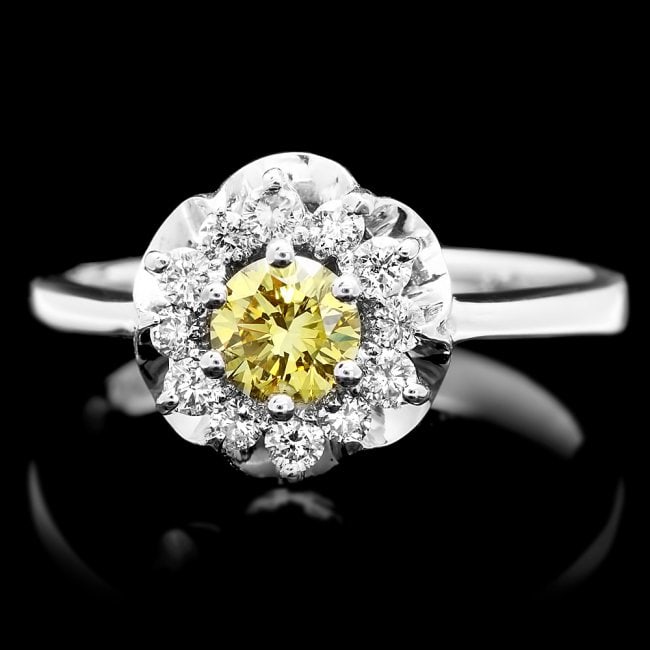 14k White Gold .72ct Diamond Ring: Retail: $5,000.00 ****** 14k White Gold .72ct Diamond Ring ****** Metal: 14k Solid White Gold / Size: 7 / Total Item Weight: 4.0 grams / Country Made: United States / / Main Stone: Diamond / Color: Ye